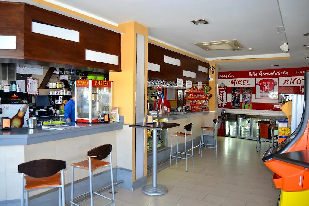 Hotel El Cruce Moraleda Moraleda De Zafayona 2*,  Spain